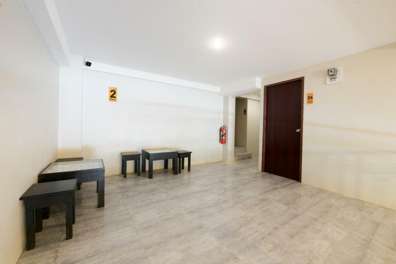 Oyo 347 Southside Residence Pattaya Bagian luar foto